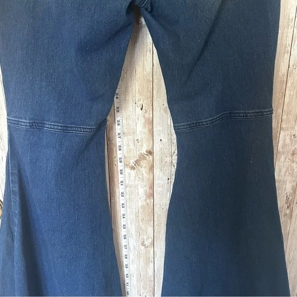 Banjul Blue Flare Wide Leg Jeans with Raw Hem - Picture 6 of 11